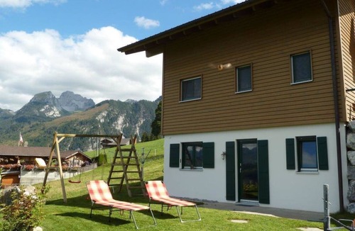 Oeschseite Apartment | Panorama, Chalet Appartement/Fewo, Dusche oder Bad, WC 7-Bettwohnung by Interhome