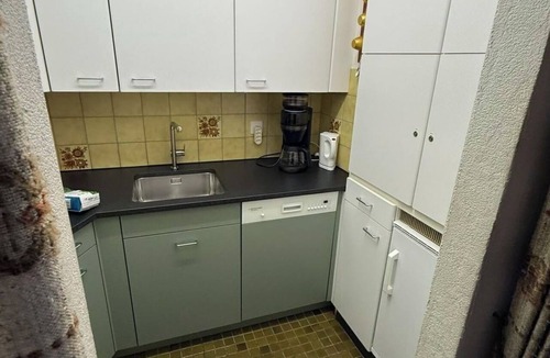 Meierhof Apartment | Parsennresidenz 403 Appartement/Fewo, Dusche oder Bad, WC 2½-Zimmerwohnung by Interhome