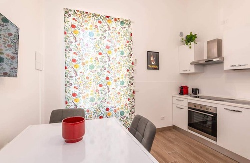 Precotto Apartment | Peace & relax near Metro (M1)- ground floor apart