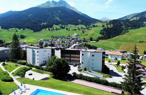 Savognin Apartment | Penthouse Tgesa Tgampi T33 Appartement/Fewo, Bad, WC, 2 Schlafräume by Interhome