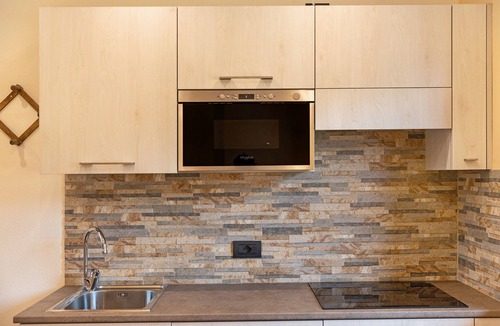 Trepalle Apartment | Pet-Friendly Apartment 'Angelina Casa Claudia' with Mountain View & Wi-Fi