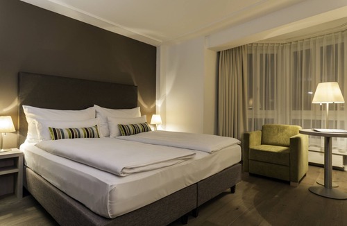Niederdorf Hotel | PLATZHIRSCH ZÜRICH - Downtown Boutique Hotel & Sushi Lounge