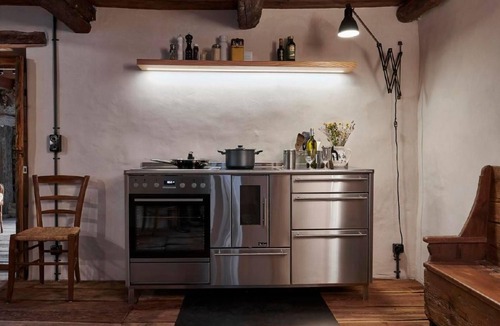 Aurigeno House | Portico by Interhome