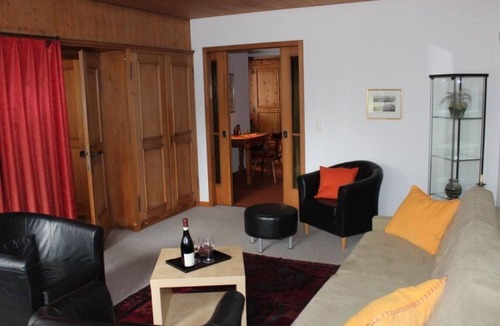 Meierhof Apartment | Promenade 141 Appartement/Fewo, Dusche oder Bad, WC 2½-Zimmerwohnung by Interhome