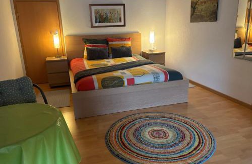 Rolle House | Queen Guest Room