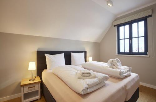 Dranske House | Reetland am Meer - Superior Reetdachvilla mit 2 Schlafzimmern F01