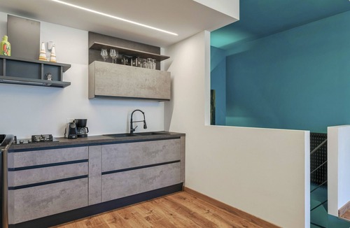 Cisano Apartment | Regarda - Emerald apartment near the beach with pool