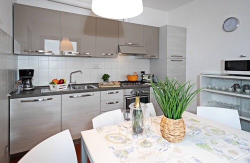 Montioni Villa | Regarda - Villa Valesana in Lazise, 3 bedrooms, 2 bathrooms, garden