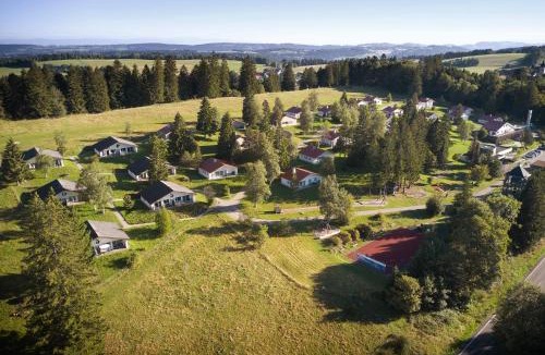 Montfaucon Resort | Reka-Feriendorf Montfaucon