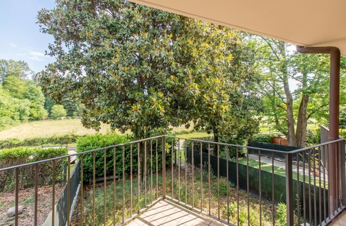 Ispra Apartment | Residenza il Mulino: Lake Maggiore Ispra Apt with Terrace, Ispra, Italy
