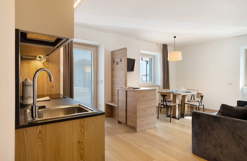 Ranzo House | Ribes Two-Room Apartment: Private Garden and Modern Comfort