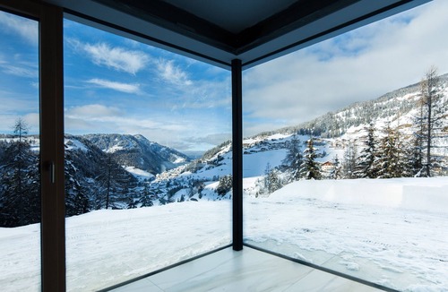 Selva di Val Gardena Apartment | Ronch Apartment: Ski-in, Mountain Views, Garden & Sun Terrace