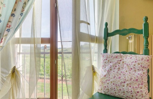 Castelletto Merli Apartment | Room 'Agriturismo Cascina Favorita - D3' with Shared Garden and Wi-Fi