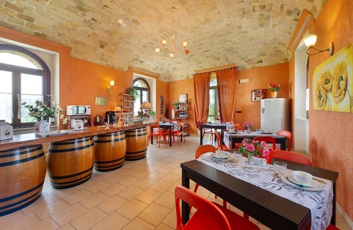 Castelletto Merli Apartment | Room 'Agriturismo Cascina Favorita - Q2' with Shared Garden and Wi-Fi