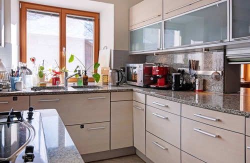 Sluderno Apartment | Room 'Hochwandnest 2' with Mountain View, Shared Garden and Balcony