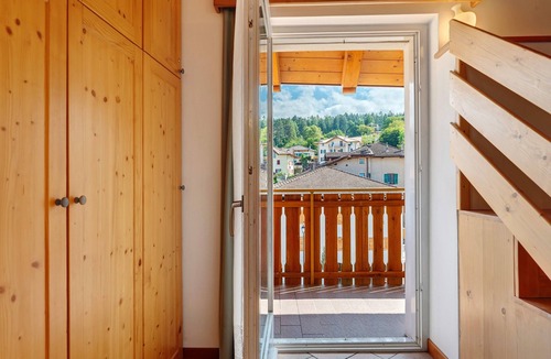 Coredo Apartment | Room 'Vento Alpino Campanile' with Balcony and Wi-Fi