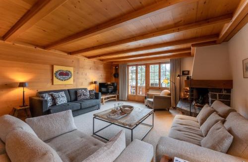 Saanen Apartment | Schützenweg - Central & Cozy by Heiti Gstaad