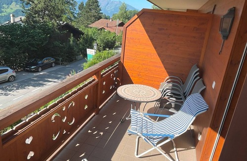 Barboleusaz Apartment | Seasonal rental in Gryon (VD) beautiful 3.5p appartmt 85m² with mountain view.