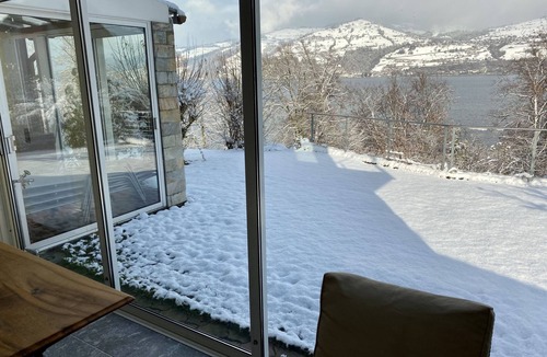 Spiez Apartment | Seepark, direkt am See by Interhome