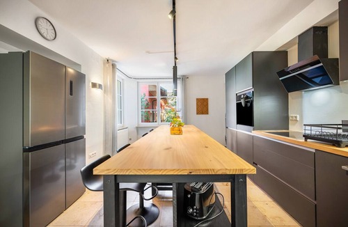 Staufen im Breisgau Apartment | Spacious, Modern Old Town Apartment with 4 Bedrooms, Garden, Terrace, and Balcony