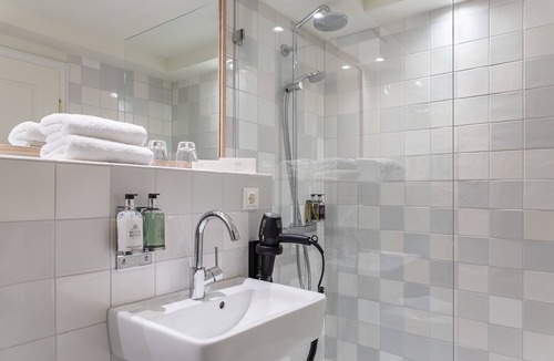 Westerland Hotel | Studio mit Balkon Oder Terrasse