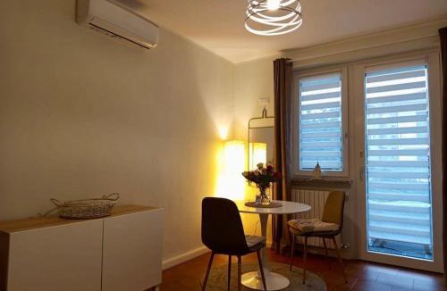 Lurate Caccivio Apartment | Studio with garden