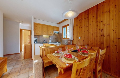 Nendaz Apartment | Stunning apartment with mountain view
