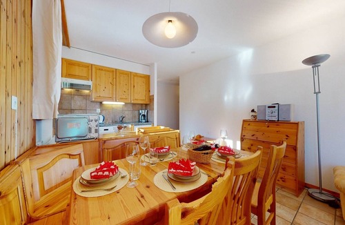 Nendaz Apartment | Stunning apartment with mountain view