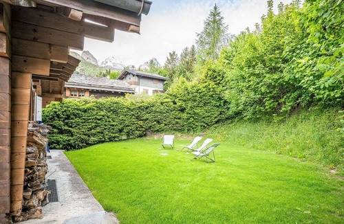 Ovronnaz House | Stunning private villa for 8 guests with WIFI, TV, terrace and panoramic view