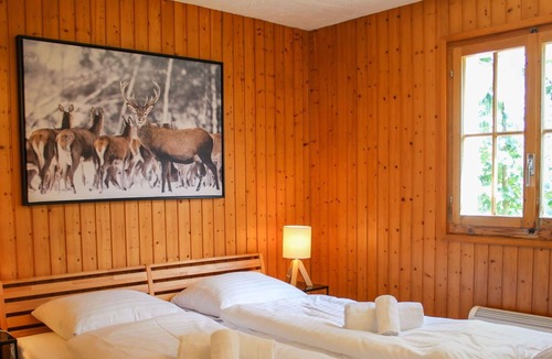 Moleson House | Stunning private villa for 8 people with TV, terrace, panoramic view and parking
