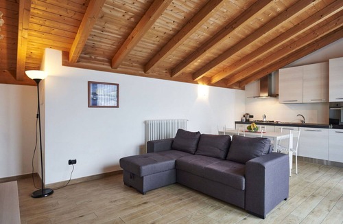 Dervio House | Stunning private villa for 12 people with private pool, WIFI, TV, terrace and pets allowed
