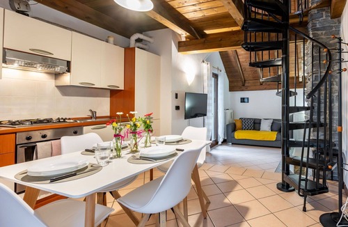 Mergozzo House | Stunning villa for 2 people with A/C, WIFI and TV
