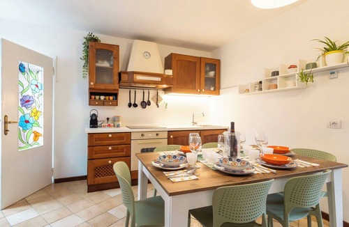 Valtellina Apartment | Stunning villa for 7 people with WIFI, TV, balcony and pets allowed