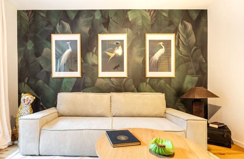 District 6 Apartment | Stylish 3-BR design flat with terrace · Kreis 6
