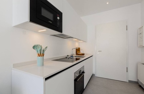 Lugano Apartment | {Suite 508} Gym, Business Room, Modern, Relax