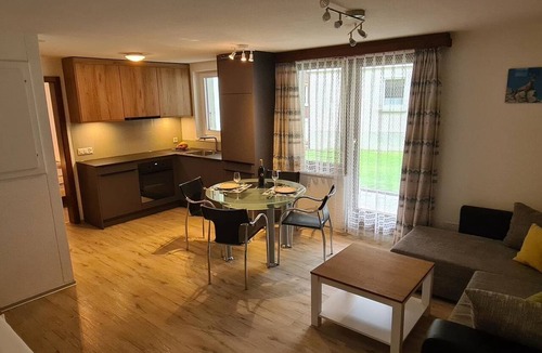 Saas Grund Apartment | Sunshine Appartement/Fewo, Dusche, WC, 1 Schlafraum 4-Bettwohnung by Interhome
