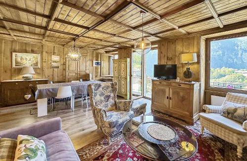 Salvan Apartment | Swiss Alpine Retreat & View near Martigny