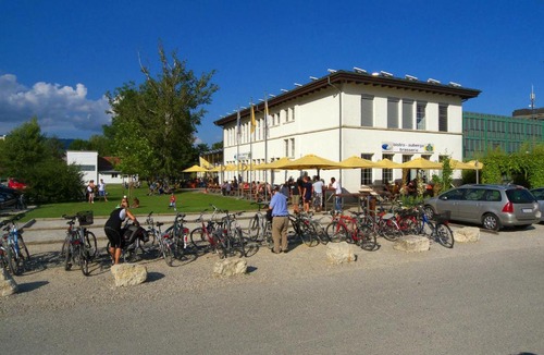 Nidau Hostel | Swiss Hostel Lago Lodge