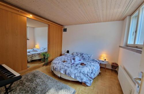 Matthaus Apartment | The Artistic Corner by the Rhine Wakable to Major Basel Events like Art Basel ESC and More