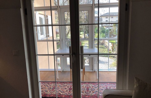 Villeneuve Apartment | « The Nest » short walk to town/lake/nature/train/bus