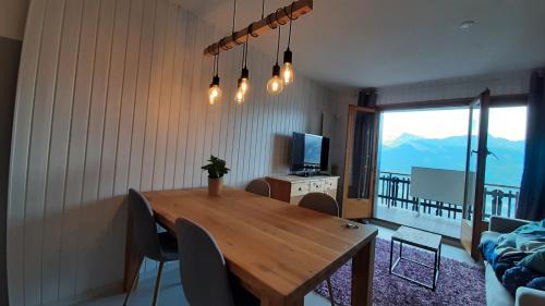 Veysonnaz Apartment | The purple fox's family home - Veysonnaz
