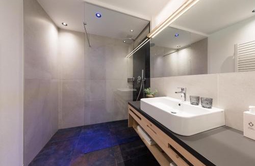 Madonna di Senales Hotel | Tonzhaus Hotel