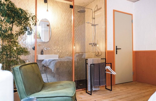 Mitloedi Apartment | Tremondi Boutique BNB & Restaurant, (Quinten), by Interhome