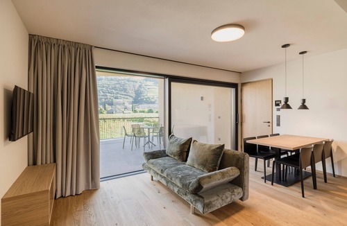 Centro - Piani - Rencio Apartment | Trianglhof Apartment 'Rosengarten' with Mountain View and Rooftop Terrace