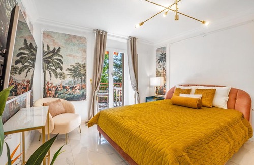 Montreux Apartment | Tropical studio with a balcony - Lake View