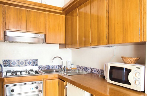 Lecco Apartment | Unika House – Lecco Nest with Green Terrace