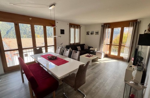 Malix Apartment | Vacation apartment Bergsicht, Malix