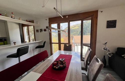 Malix Apartment | Vacation apartment Bergsicht, Malix