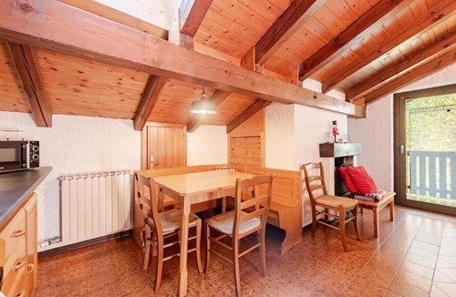 Monclassico Apartment | Val di Sole Apartment, with pets allowed