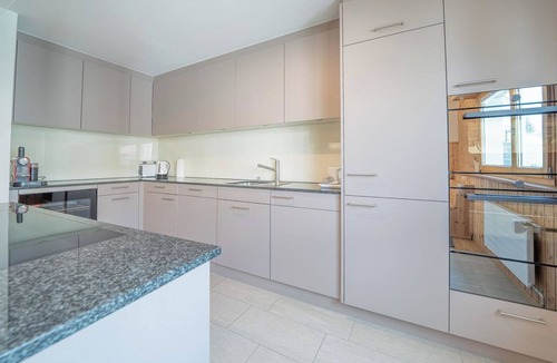 Arosa Apartment | Viktoria A44 by Arosa Vacations Appartement/Fewo, Dusche und Badewanne, 2 Schlaf by Interhome